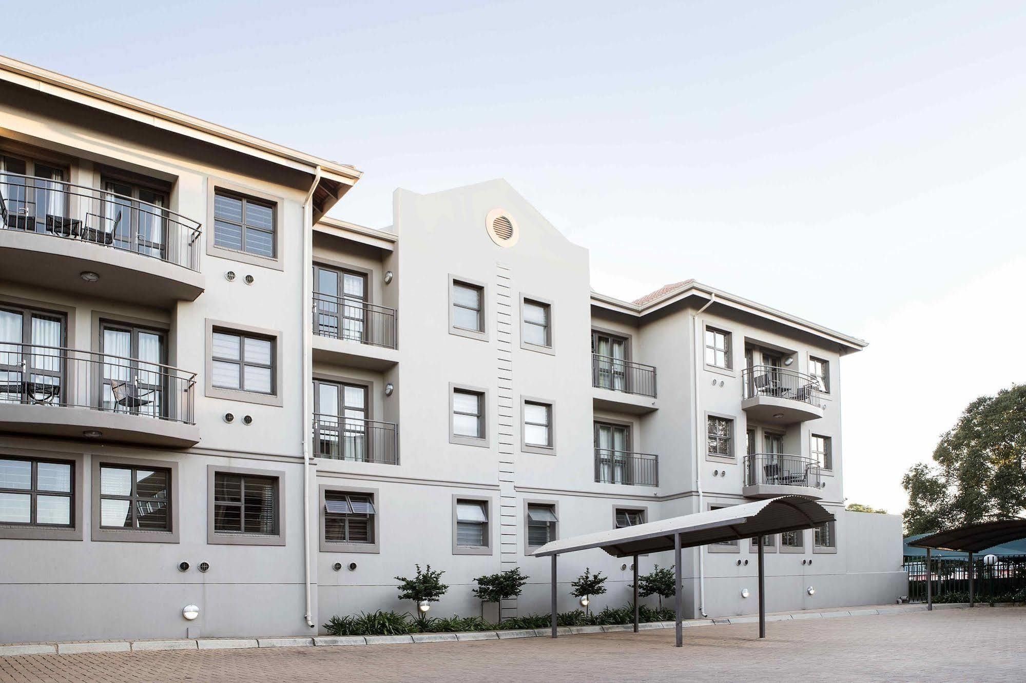 Faircity Grosvenor Gardens Pretoria Exterior photo