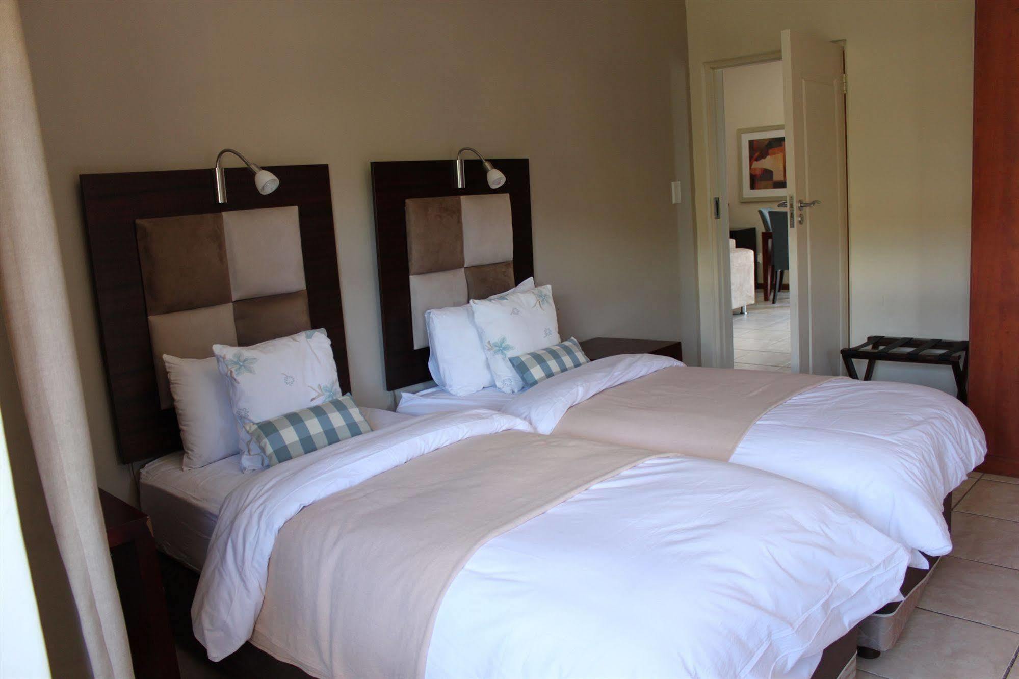 Faircity Grosvenor Gardens Pretoria Exterior photo