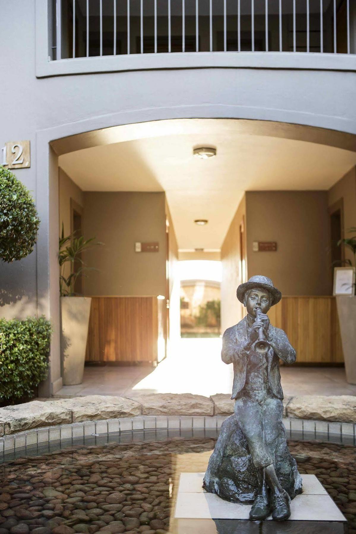 Faircity Grosvenor Gardens Pretoria Exterior photo