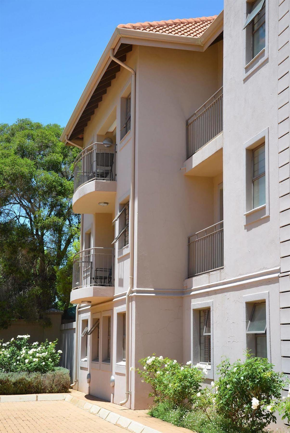 Faircity Grosvenor Gardens Pretoria Exterior photo
