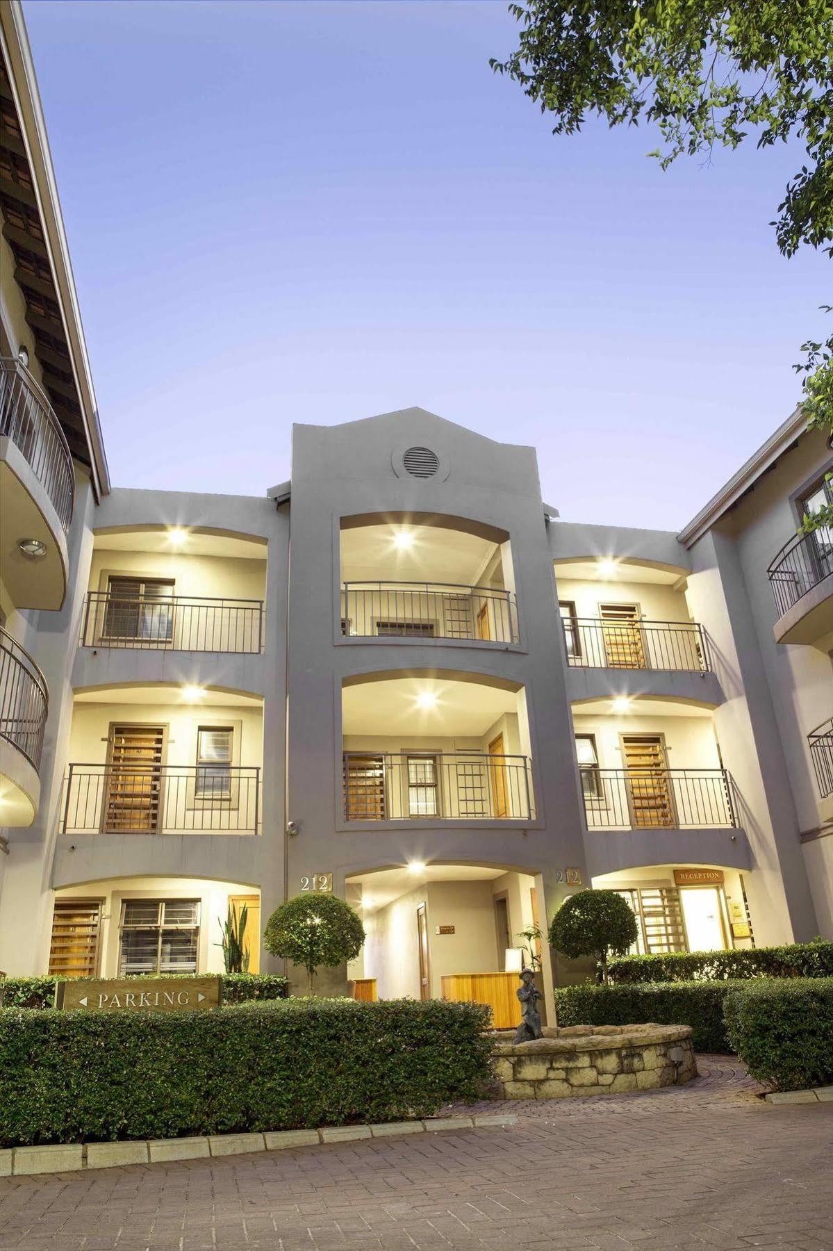 Faircity Grosvenor Gardens Pretoria Exterior photo