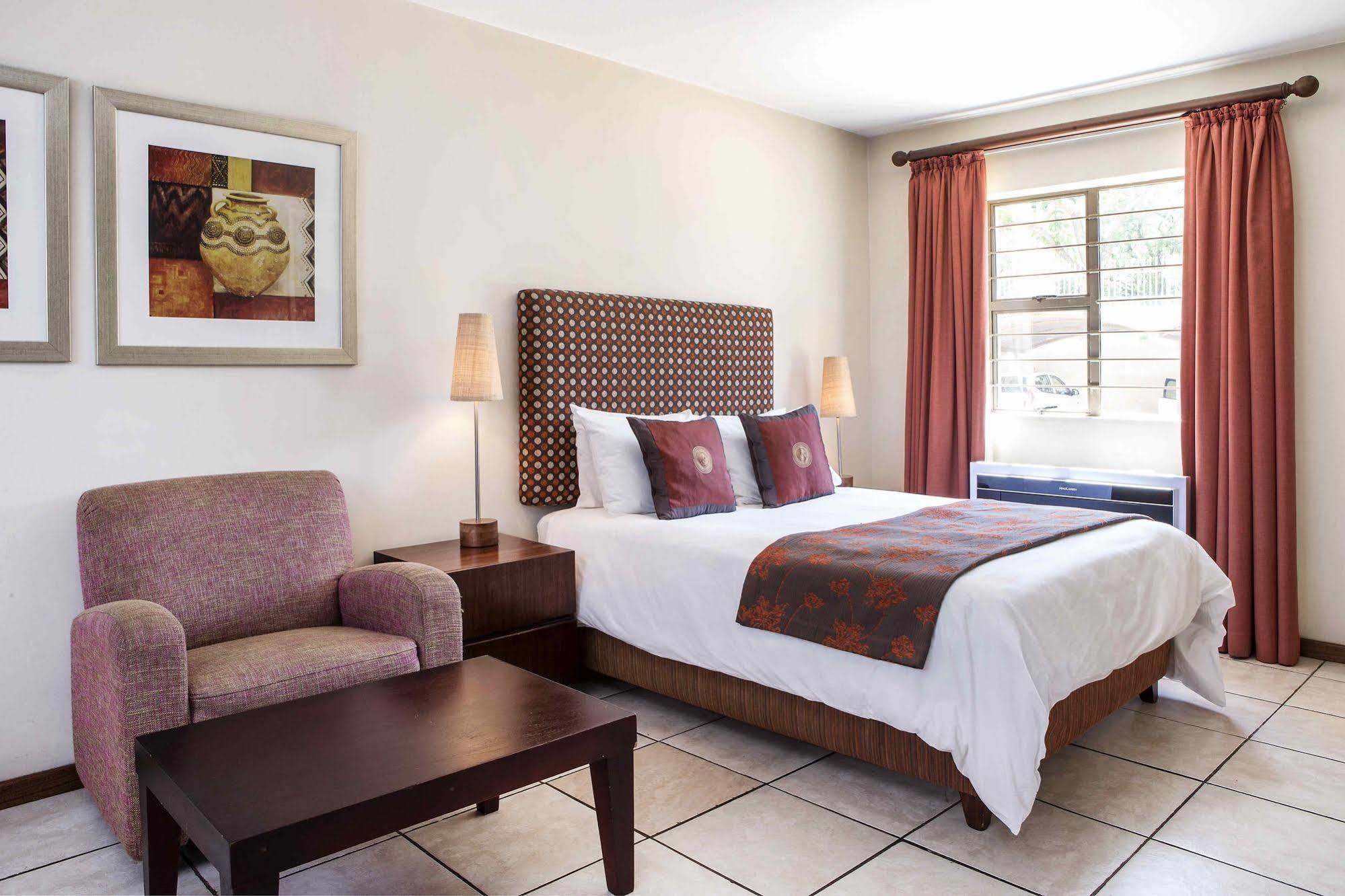Faircity Grosvenor Gardens Pretoria Exterior photo